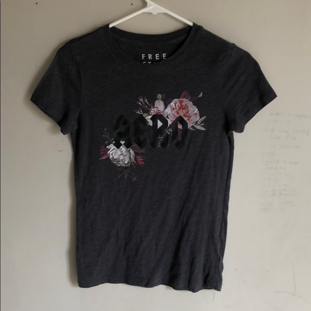 AEROPOSTALE juniors t-shirt